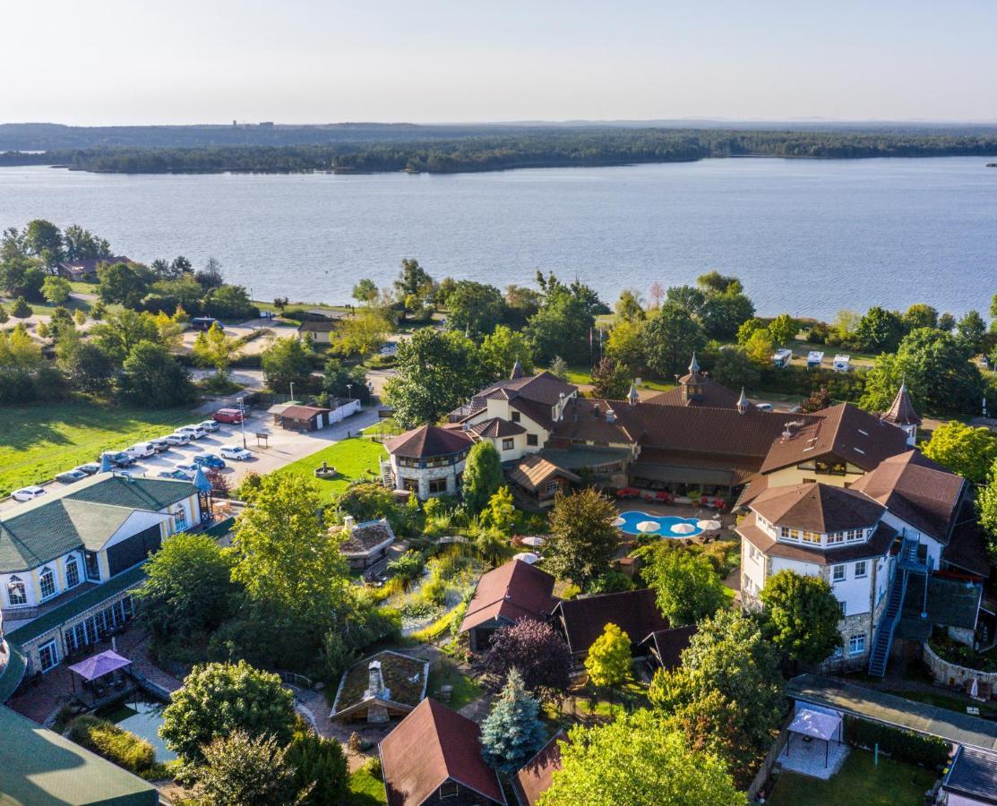 Wellnesshotel Seeschloesschen - Privat- Spa & Naturresort Senftenberg Buitenkant foto