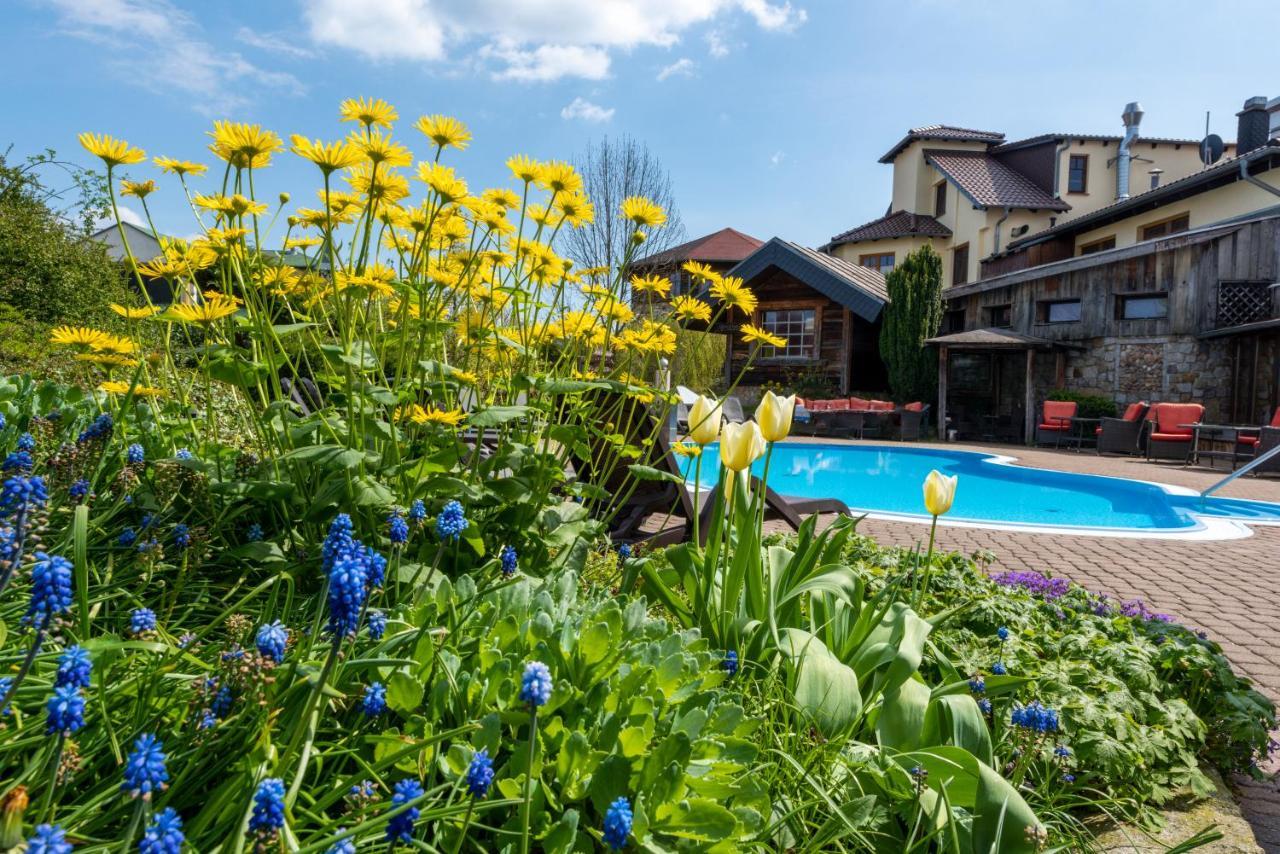 Wellnesshotel Seeschloesschen - Privat- Spa & Naturresort Senftenberg Buitenkant foto