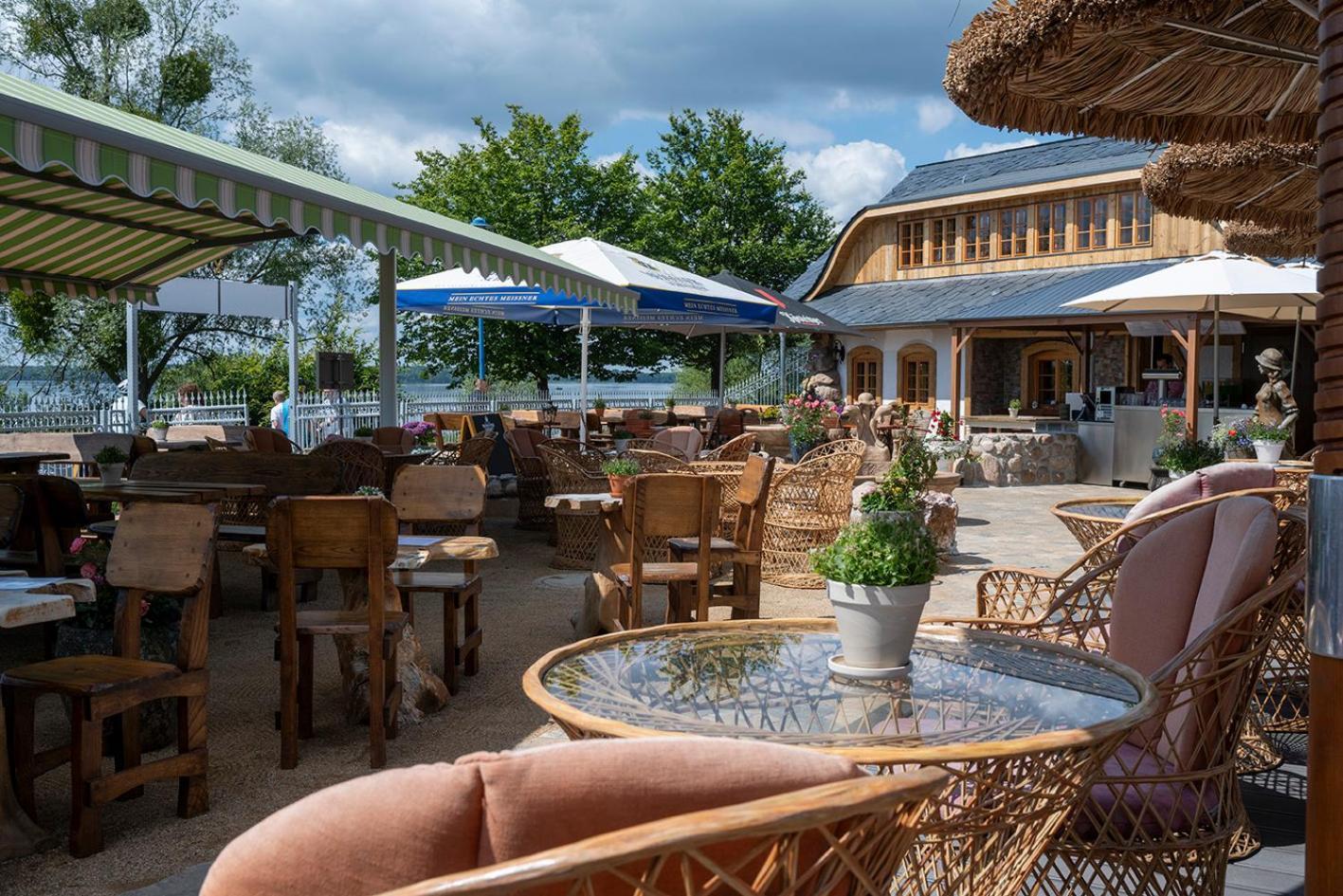 Wellnesshotel Seeschloesschen - Privat- Spa & Naturresort Senftenberg Buitenkant foto