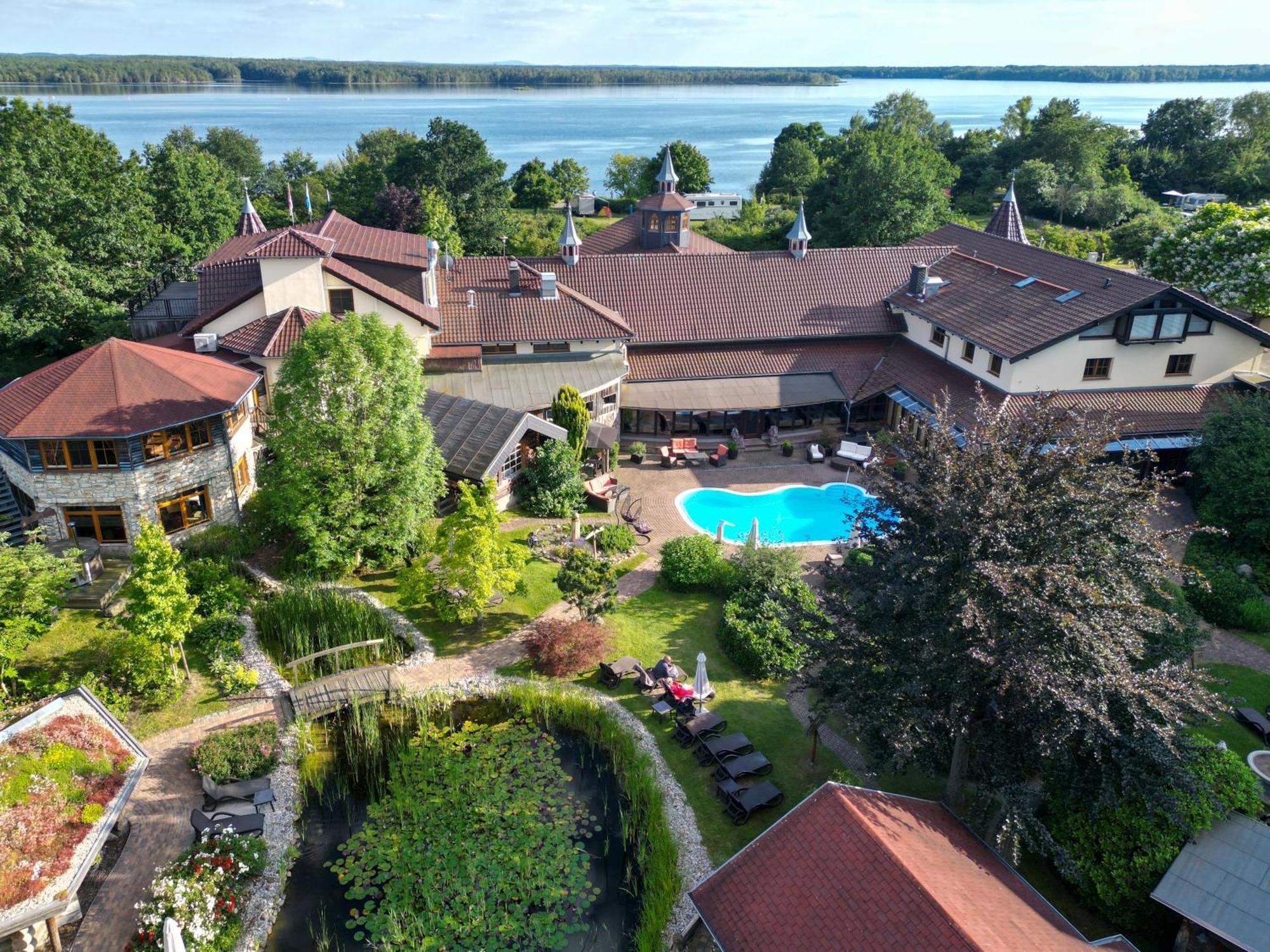 Wellnesshotel Seeschloesschen - Privat- Spa & Naturresort Senftenberg Buitenkant foto